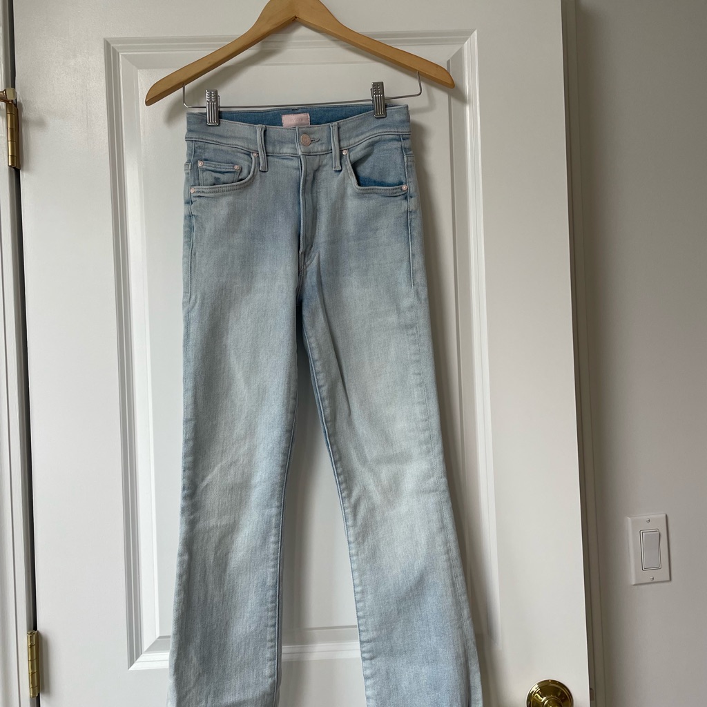 Mother High Wasted Crop Jeans. Size 26